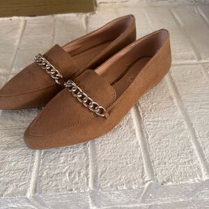 XOXO Tan Loafers with Silver Chain